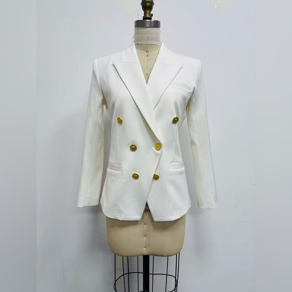 L’agence Kyomi Double-Breasted Blazer $675 New with tag - Picture 9 of 13